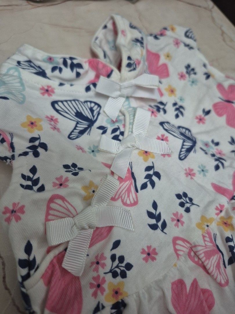 Dress (Category: Babies & Kids Fashion) located in Nusajaya. Submitted by prelovedbabyonboard (Listing ID 1383815536, Image 2). Description: 6m-12m No fussy mom ❤️ Pickup BBU,JB.