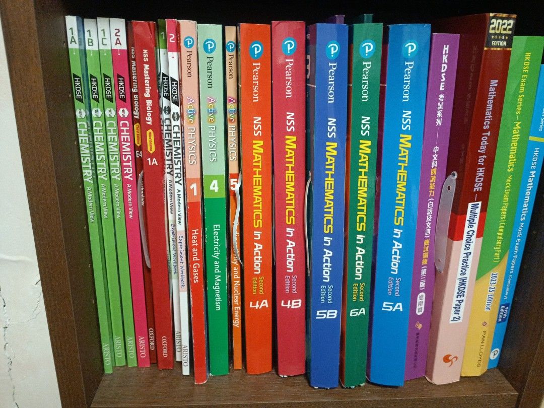 全新高中dse教科書 二手書 textbook Chemistry a modern view, experimental book,nss mastering biology, active physics Nss mathematics （分類：教科書）位於 Hong Kong。 由 sherlock82 提交（商品編號 1383787506，圖片 1）。簡介： math mock : $50/each active Physics 4,5 全新, 冇用 $70/本 sold hkdse new chemistry a modern view 1A 1B 1C -全新, 冇用 2A sold 1A 1b 1C $80/本 sold hkdse new chemistry a modern view epxerimental book 1,2 -做過少量 -$40 sold nss mastering biology 1A, E4 全新, 冇用 sold nss Mathematics