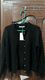 (Kategori: ) berada di . Dikirim oleh alyadppp (ID iklan 1383723282, Gambar 1). Deskripsi: .