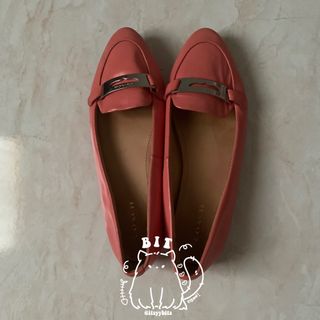 (Kategori: ) berada di . Dikirim oleh lemari_tomato (ID iklan 1383673096, Gambar 1). Deskripsi: .