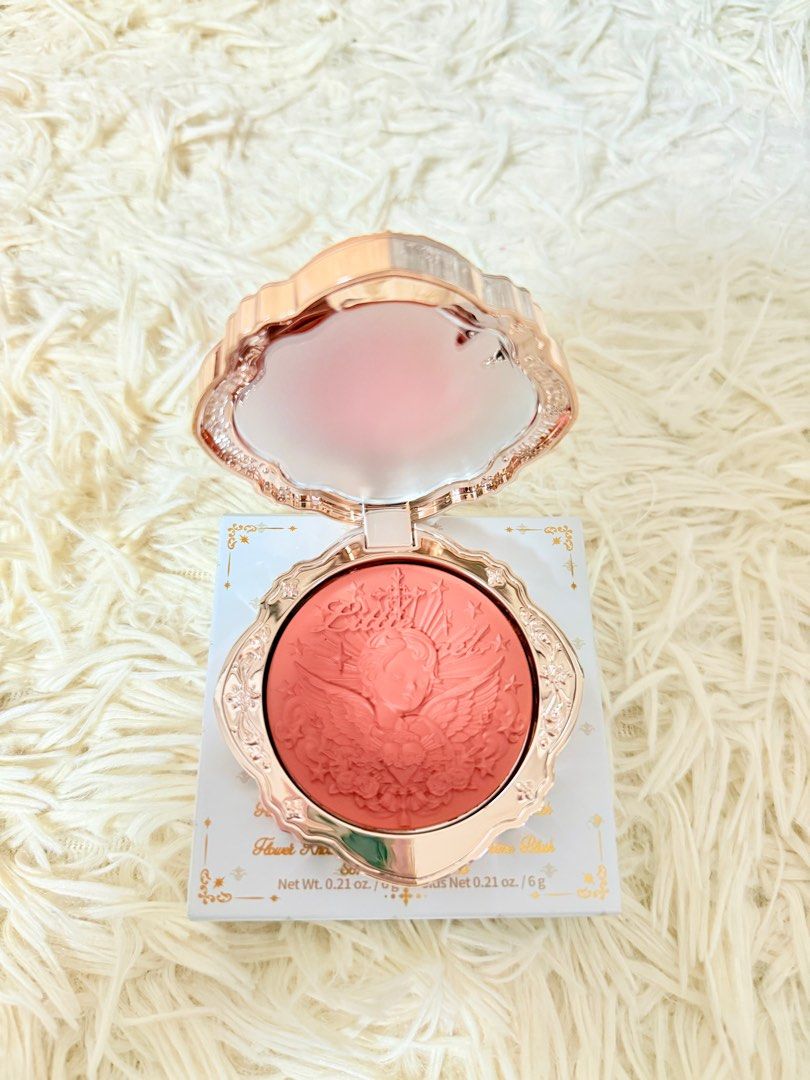 Flower Knows Blush (Category: Makeup) located in Taguig. Submitted by cloudshoppp (Listing ID 1383837358, Image 2). Description: Flower Knows Blush Little Angel Collection shade: S01 Flaming Heart Brandnew SRP 1k+.