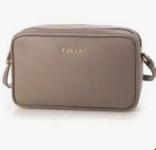 (Category: ) located in . Submitted by purse.vanity (Listing ID 1383757142, Image 1). Description: .