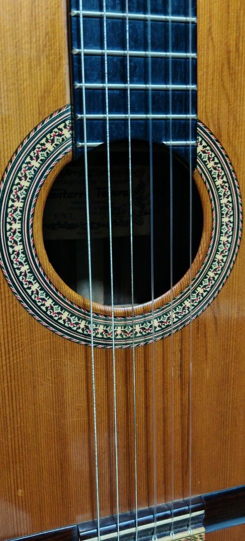 Guitarra tamura p50 classical guitar (Category: Musical Instruments) located in Paranaque City. Submitted by yourhonorvoy (Listing ID 1383739467, Image 3). Description: Guitarra tamura p50 classical guitar 35k only With hardcase With dents and scratches only 👌Straight neck 👌Old strings installed 👍Payment thru cash, bank transfer, gcash or in any remittance center 🚚We do shipping👍via lalamove,speedy, toktok and grab ✈️🚢🚆We also ship nation 