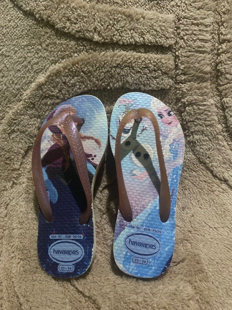 HAVAIANAS SLIPPER for Kids(29-30) (Category: Babies & Kids Fashion) located in General Santos City (Dadiangas). Submitted by decluttermommmah (Listing ID 1383750992, Image 1). Description: Havaianas slippers for kids girl Size 29-30.