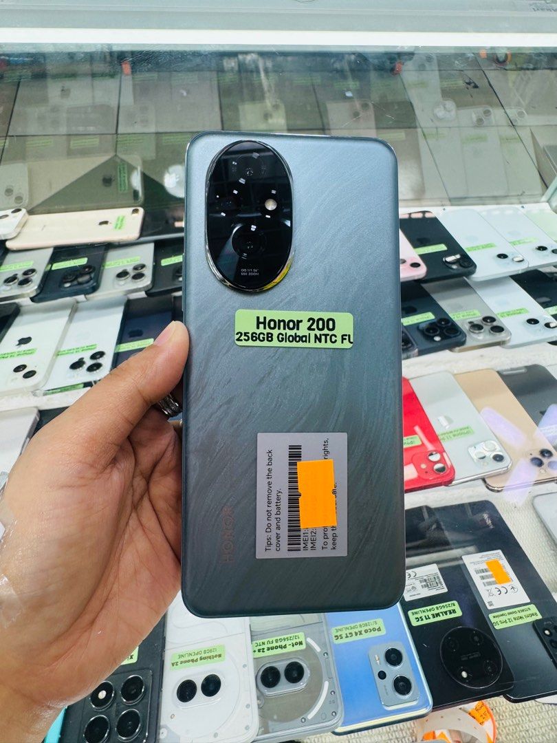 Honor 200 256GB no issues Global openline (Category: Other Gadgets) located in San Juan City. Submitted by najihahtelecomshop2018 (Listing ID 1383774946, Image 1). Description: Legit Store | Original unit FOR SALE | TRADE / SWAP ▫️INSTALLMENT thru: 🔸Credit Card (straight / installment) 🔸Ggives / Gcredit + 6% interest 🔸Spay Later + 6% interest (RFS: Buy and Sell any kinds of Gadgets) Description: Honor 200 256GB ( other GB are also available) U
