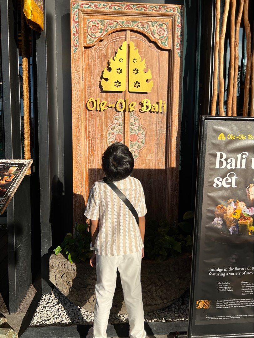 Kemeja (Category: Babies & Kids Fashion) located in Kuala Lumpur. Submitted by yanaa94 (Listing ID 1383799948, Image 1). Description: Jenis pakai sekali.