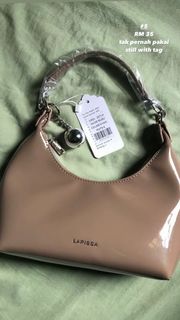 (Category: ) located in . Submitted by risypreloved (Listing ID 1383741304, Image 1). Description: .