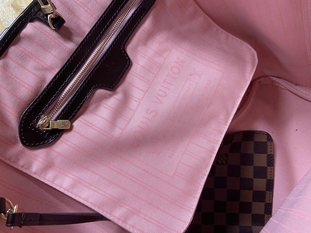 LöüiŞ V Neverfull (GM SIZE) (Category: Luxury Bags & Wallets) located in Santa Rosa. Submitted by _joannealexis (Listing ID 1383799322, Image 3). Description: Used twice Pink interior From Japan With searchable code Bought it for 3.5k Selling price ₱ 2500 .