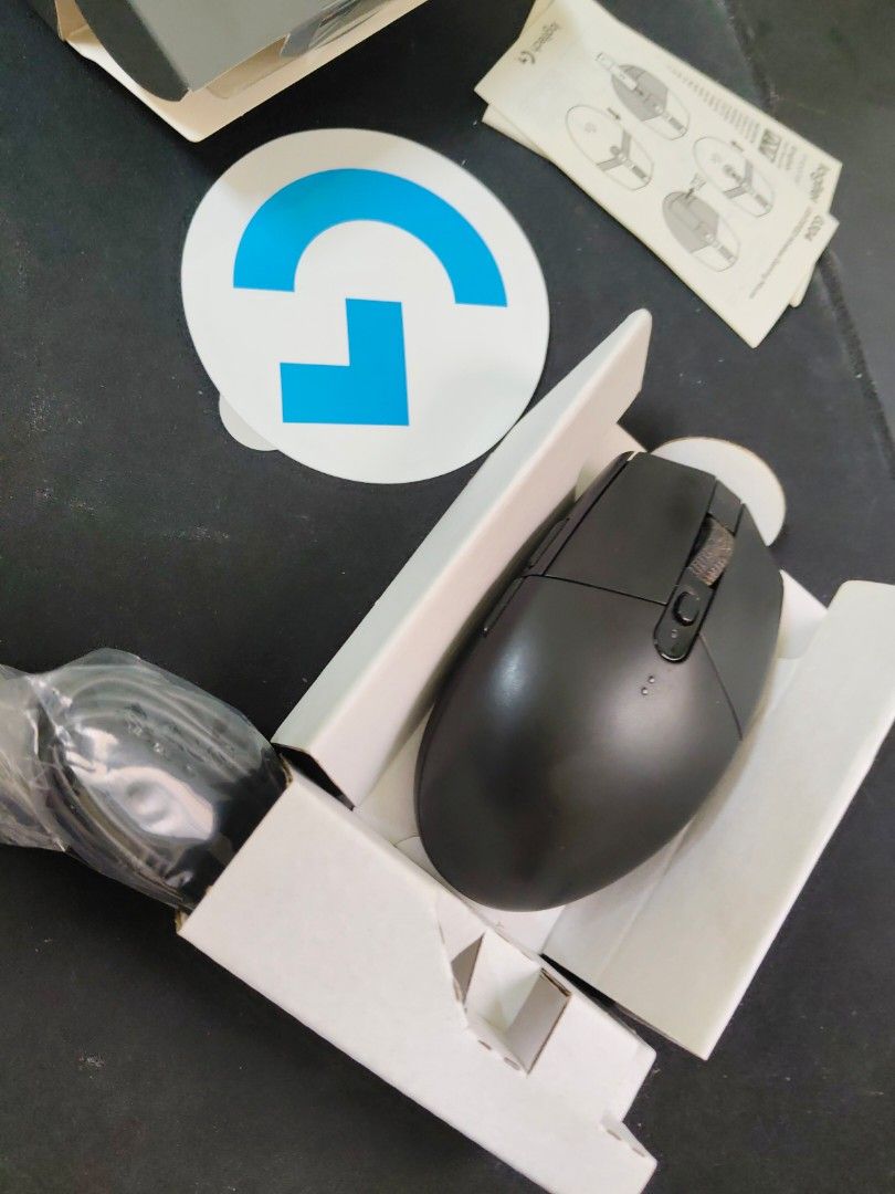 Logitech G304 (little broken), Computers & Tech, Parts & Accessories ...
