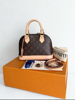 (Kategori: ) berada di . Dikirim oleh razhbags (ID iklan 1383754320, Gambar 1). Deskripsi: .