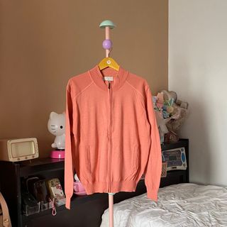 (Kategori: ) berada di . Dikirim oleh prlovedtasya (ID iklan 1383749638, Gambar 1). Deskripsi: .