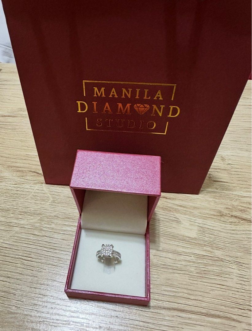 Manila Diamond Studio 14K White Gold Round Shape with Diamonds Ring (Category: Rings) located in San Juan City. Submitted by sellingforless__ (Listing ID 1383732645, Image 2). Description: 0.45 cts/ 14K White Gold/ R650 Size 4 Complete w/ cert from Manila Diamond Studio Bought last July 29, 2024 from MDS Megamall.