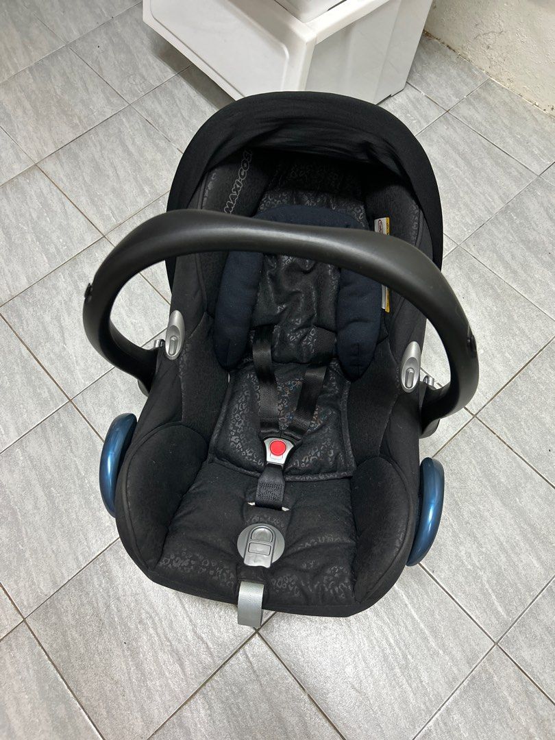 由 morristin (刊登 ID 1383827055，圖片 1) 提交，位於 新北市 (New Taipei) 的 MAXI-COSI 提籃 (類別：嬰兒車)，說明：面交-自取 新北市-中和、永和 非專業賣家，純粹便宜出清 不接受後續收到商品嫌棄退貨 龜毛者請繞道，購買專櫃全新商品，謝謝🙏。