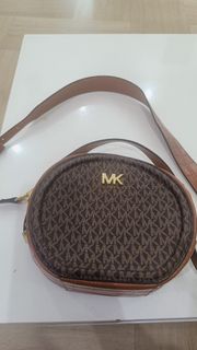(Category: ) located in . Submitted by tsneha (Listing ID 1383680912, Image 1). Description: .