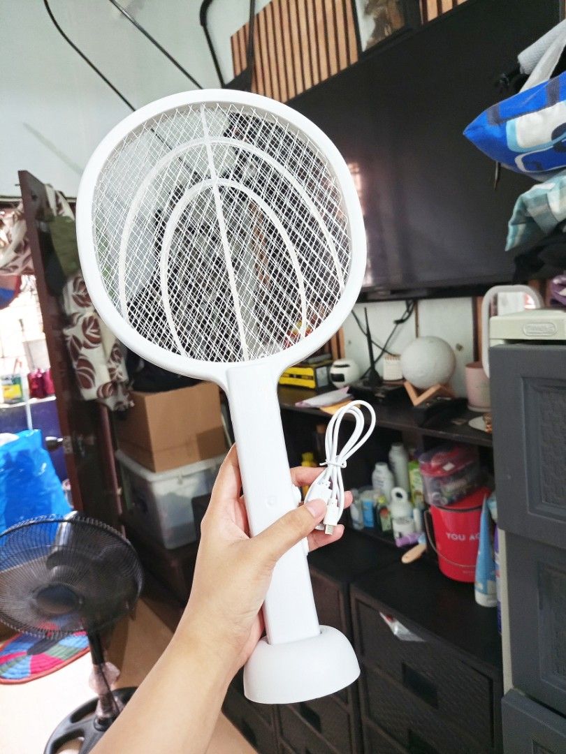 Mosquito insect swatter (Category: Insect Repellents) located in Manila. Submitted by ajonlinesh55809 (Listing ID 1383676964, Image 3). Description: mosquito swatter 280 only available onhand same day delivery just pm me.😊.