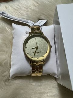 (Category: ) located in . Submitted by js.thriftstore (Listing ID 1383801516, Image 1). Description: .