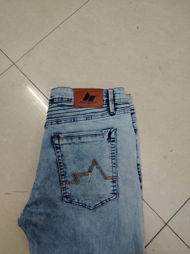 Pants and shorts (Category: Jeans) located in San Pablo. Submitted by nhatzstuffz (Listing ID 1383854160, Image 3). Description: As pack 1k only All items as new Fits 34 to 36 macbeth pants and tactical pants 32 to 36 fits RVCA Cotton Short fits 30 to 34.