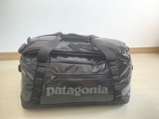 Patagonia black hole 40l For Sale Carousell Singapore
