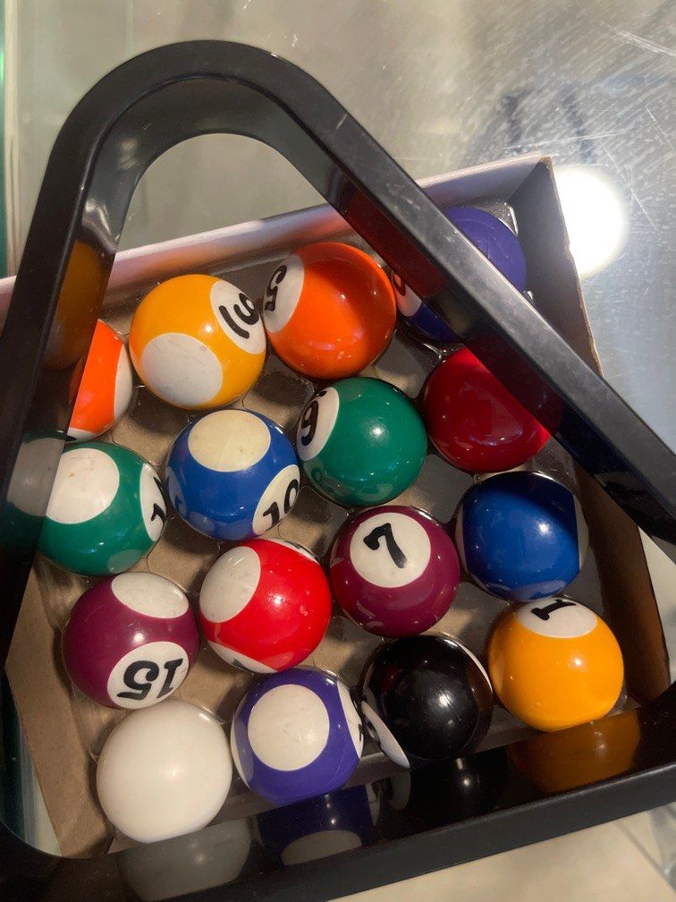 Pool Table (Category: Board Games & Puzzles) located in Singapore. Submitted by queenmaster (Listing ID 1373481759, Image 5). Description: Good family interaction game Suits 6& above .