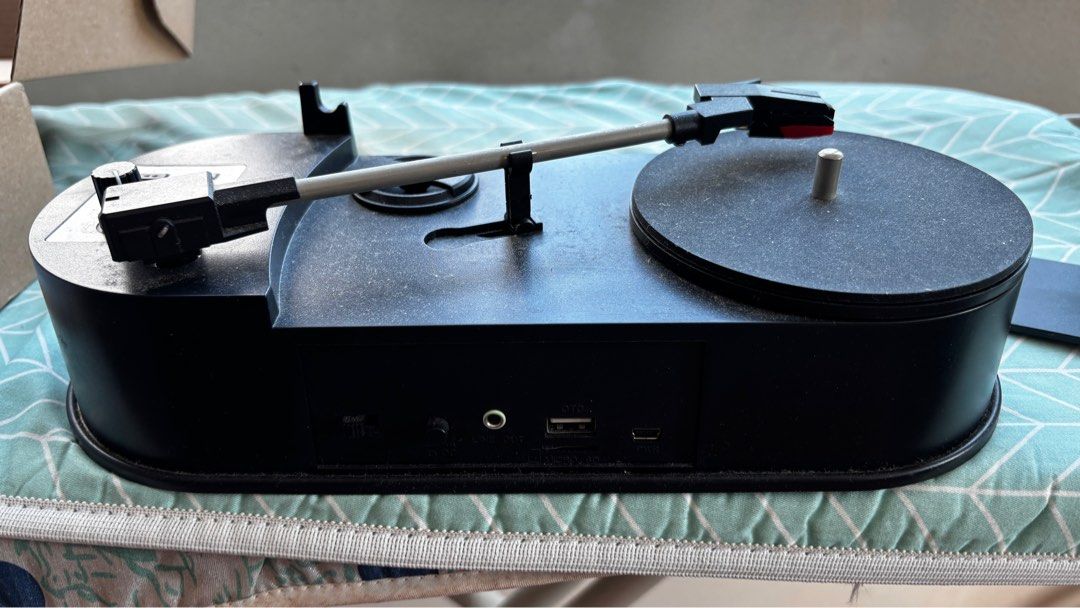 Portable Turntable to MP3 Converter