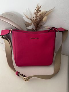 (Kategori: ) berada di . Dikirim oleh preluvshr (ID iklan 1383731870, Gambar 1). Deskripsi: .