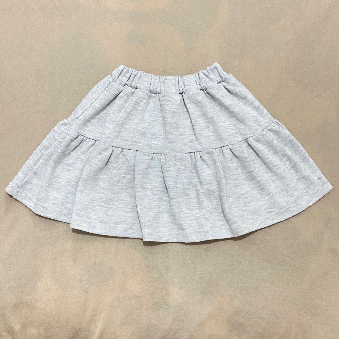 ROKCEL ANAK (Kategori: 1 hingga 3 tahun) berada di Bogor. Dikirim oleh prelovedbelvaaa (ID iklan 1383774577, Gambar 1). Deskripsi: PRELOVED ROKCEL ANAK BAHAN TEBAL USIA 3-4 tahun.