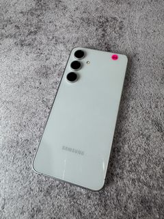 由 3c.smartphones (刊登 ID 1383772281，圖片 1) 提交，位於 的 (類別：)，說明：。