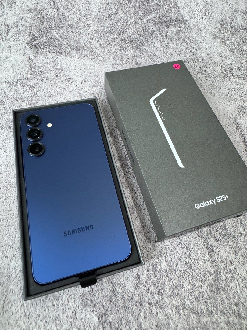 由 3c.smartphones (刊登 ID 1383773162，圖片 1) 提交，位於 新北市 (New Taipei) 的 Samsung S25+ 256GB S25 Plus (類別：Samsung 三星)，說明：［機況］使用功能正常/外觀如圖 Condition: normal function ［配件］附充電配件(charger , cable) ［取貨］士林 新莊 三重 龜山、貨到付款 L.i.n.e：@703yypzp I/G : 3c.smartphones ✅空機分期✅舊機折抵/貼換 ✅手機維修✅刷卡分期 Pick up method: In store pick up,meet up in Taipei area , COD by convenient store shop to shop 歡迎相關3C產品貼換 高價回收手機/平板/筆電 各品牌手機歡迎私訊詢問 。