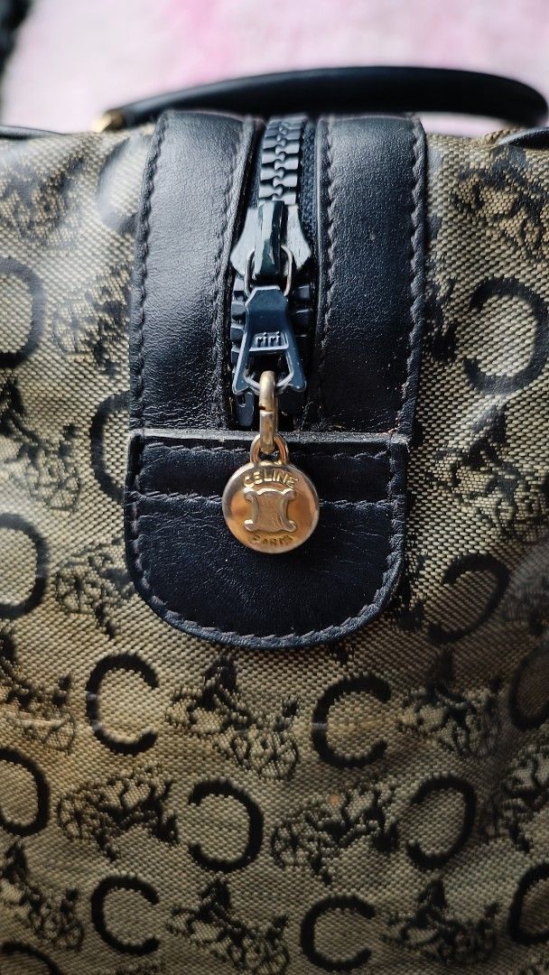 selected bag (Category: Luxury Bags & Wallets) located in Panabo. Submitted by trexiejane20635 (Listing ID 1383795971, Image 3). Description: old pvc barrel bag rare find bag slightly used condition.