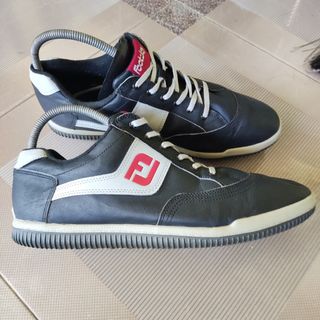 (Kategori: ) berada di . Dikirim oleh vancelebes.thrift (ID iklan 1383812811, Gambar 1). Deskripsi: .