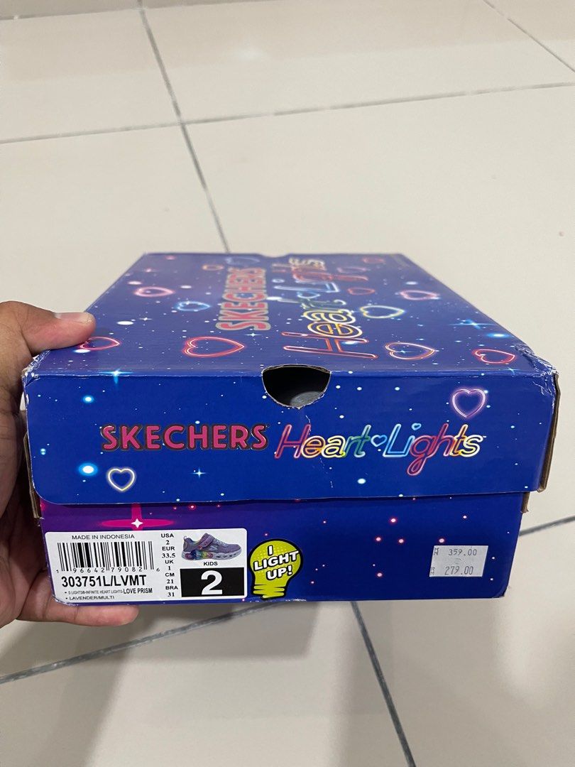 skechers (Category: Babies & Kids Fashion) located in Shah Alam. Submitted by mirstore (Listing ID 1383816281, Image 2). Description: .