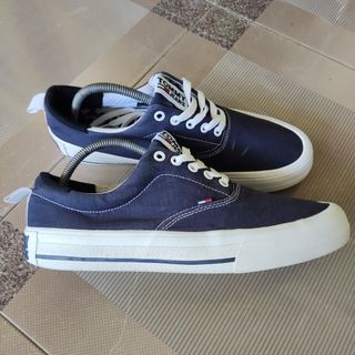 (Kategori: ) berada di . Dikirim oleh vancelebes.thrift (ID iklan 1383703683, Gambar 1). Deskripsi: .