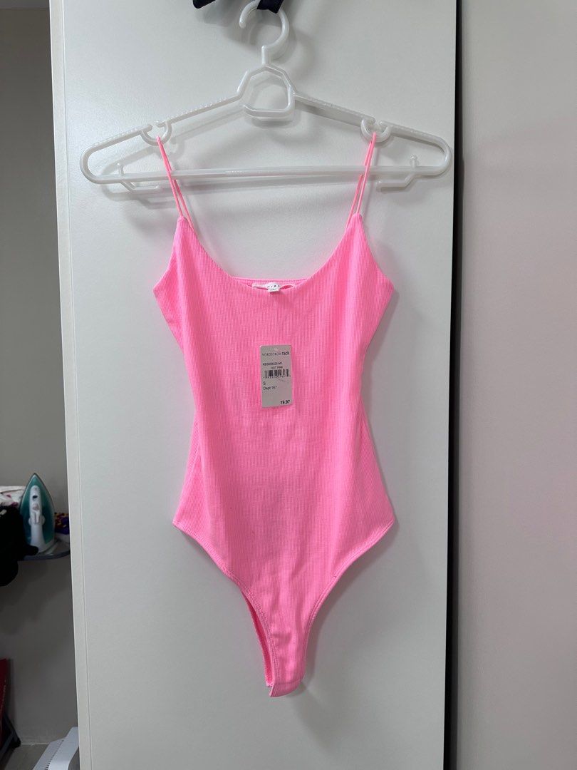 Socialite Ribbed Bodysuit (Category: Others Tops) located in Manila. Submitted by mummyrandom (Listing ID 1383782850, Image 1). Description: super nice fabric 💖 Rfs: wrong size.