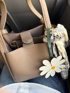 (Category: ) located in . Submitted by alimamashop (Listing ID 1383674972, Image 1). Description: .