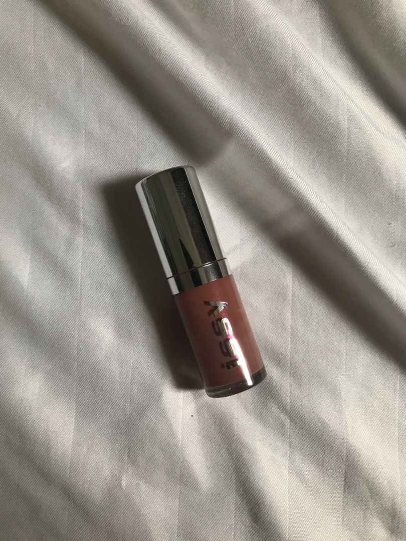 TAKE ALL MAKE UP ‼️ SET A (Category: Makeup) located in Tayabas. Submitted by euxnca (Listing ID 1383759233, Image 2). Description: TAKE ALL MAKE UP 💗 NEGOTIABLE ‼️ 💗Issy & Co. Hydragloss Shade: Cowgirl 70% full !! 💗Pinkflash eyeshadow pallete Shade: 01 Swatched only !! 💗Lovely Cosmetics Loose powder highlighter Shade: Radiant Swatched only !! 💗GRWM Milk tint blush Shade:Bingsu Rarely used !! 📍Loc: Tayabas City, Quezon Province 📍Open for m