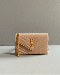 (Kategori: ) berada di . Dikirim oleh dipsluxury (ID iklan 1383808218, Gambar 1). Deskripsi: .