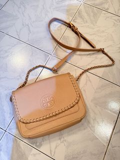 （分類：）位於 。 由 nattnatttt 提交（商品編號 1383832989，圖片 1）。簡介： 。