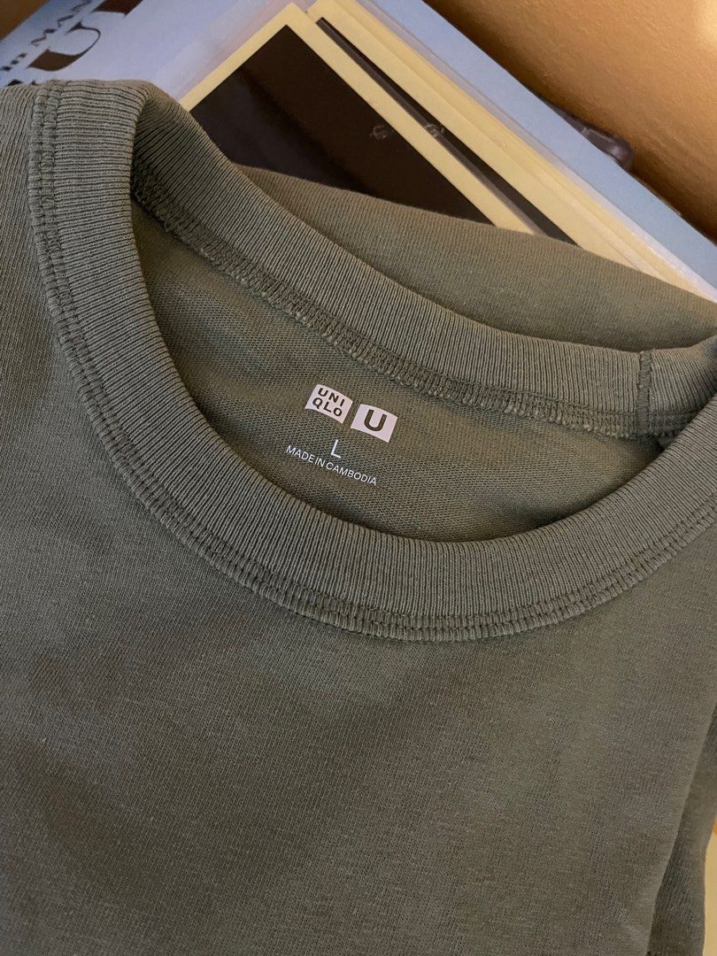 UNIQLO & Penshoppe & Lee etc (Category: Tshirts & Polo Shirts ) located in Las Pinas. Submitted by thescarletspeedster (Listing ID 1383680739, Image 2). Description: Uniqlo Crew Neck Short Sleeve Shirt Color: Green & Gray Size: Large no damage/ issues Price: 249 each Uniqlo Ultraman Pocket Tshirt Color: White no damage/ issues Price: 199 Penshoppe Men Korean Vest Color: White & Red Size: Large no issues/damage Price: 249 Sceik David Tshirt (Impor