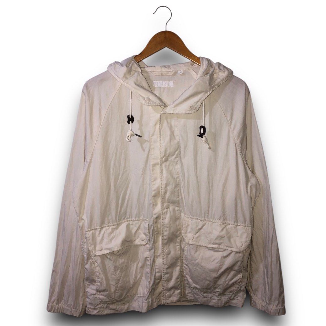 Uniqlo Lightweight Hoodie (Category: Others Tops) located in Puerto Princesa. Submitted by vanjagmis (Listing ID 1383844778, Image 1). Description: Uniqlo Hoodie ♻️SIZE: Medium 23 x 28 ♻️CONDITION: Excellent ♻️ISSUE: None 💸MINE: 350 Free Shipping 🚨No return and exchange. 🚨Check all the details and pics before purchasing the item. 🚨Color may vary due to lighting. 🚨Manage your expectations since all items are thrifted. 🚨All items are already 