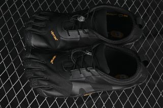 (Category: ) located in . Submitted by khai.uasneakers (Listing ID 1383806184, Image 1). Description: .