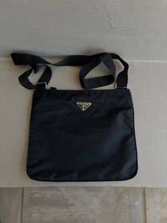 (Kategori: ) berada di . Dikirim oleh tunas_pagi (ID iklan 1383683461, Gambar 1). Deskripsi: .