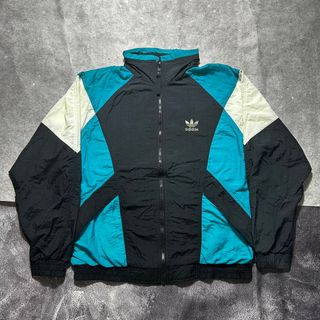 (Kategori: ) berada di . Dikirim oleh lemari.bekasku_ (ID iklan 1383732296, Gambar 1). Deskripsi: .
