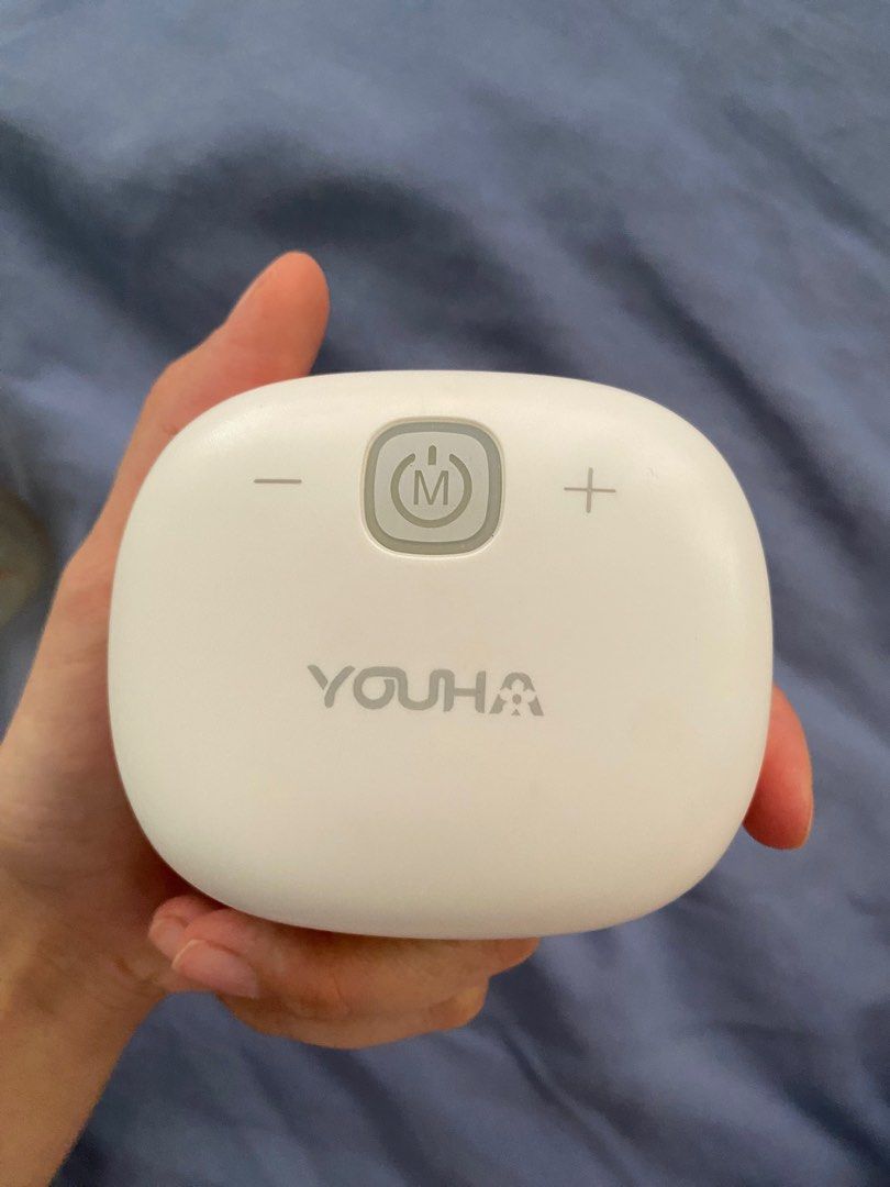 Youha Ava Gen 28 Wireless Breastpump (Category: Breastfeeding & Bottle Feeding) located in Kuala Lumpur. Submitted by oxygenperks (Listing ID 1383749352, Image 1). Description: Machine only no parts, good condition. .