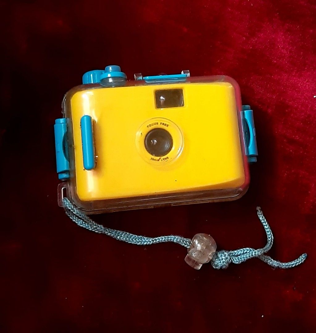 1 pcs Camera Analog (Kategori: Vintage & Antik - Lainnya) berada di Jakarta Timur. Dikirim oleh achmadsonny79825 (ID iklan 1383884589, Gambar 1). Deskripsi: #sale - 1 pcs Camera analog - Kondisi masi berfungsi - Cocok buat display atau pajangan Harga : 70rb lokasi : jakarta timur wa : 08567715303.