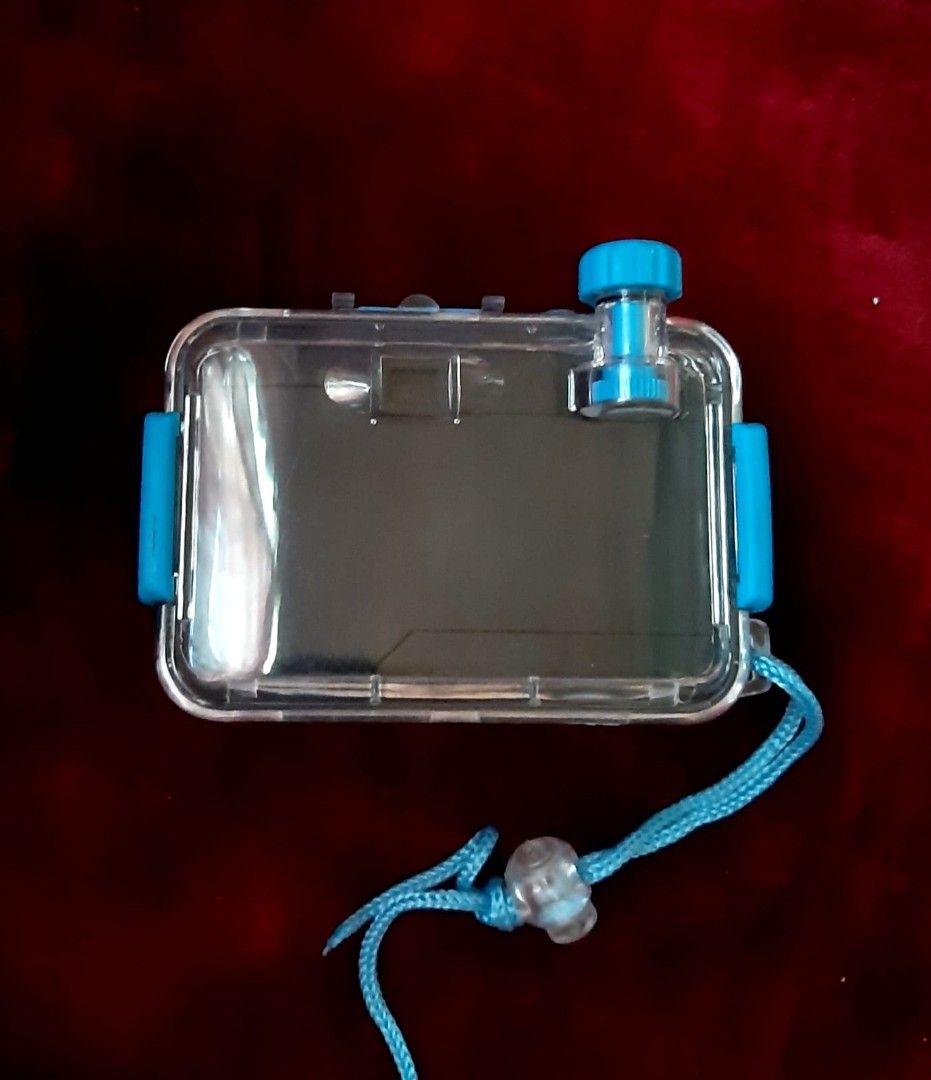 1 pcs Camera Analog (Kategori: Vintage & Antik - Lainnya) berada di Jakarta Timur. Dikirim oleh achmadsonny79825 (ID iklan 1383884589, Gambar 2). Deskripsi: #sale - 1 pcs Camera analog - Kondisi masi berfungsi - Cocok buat display atau pajangan Harga : 70rb lokasi : jakarta timur wa : 08567715303.