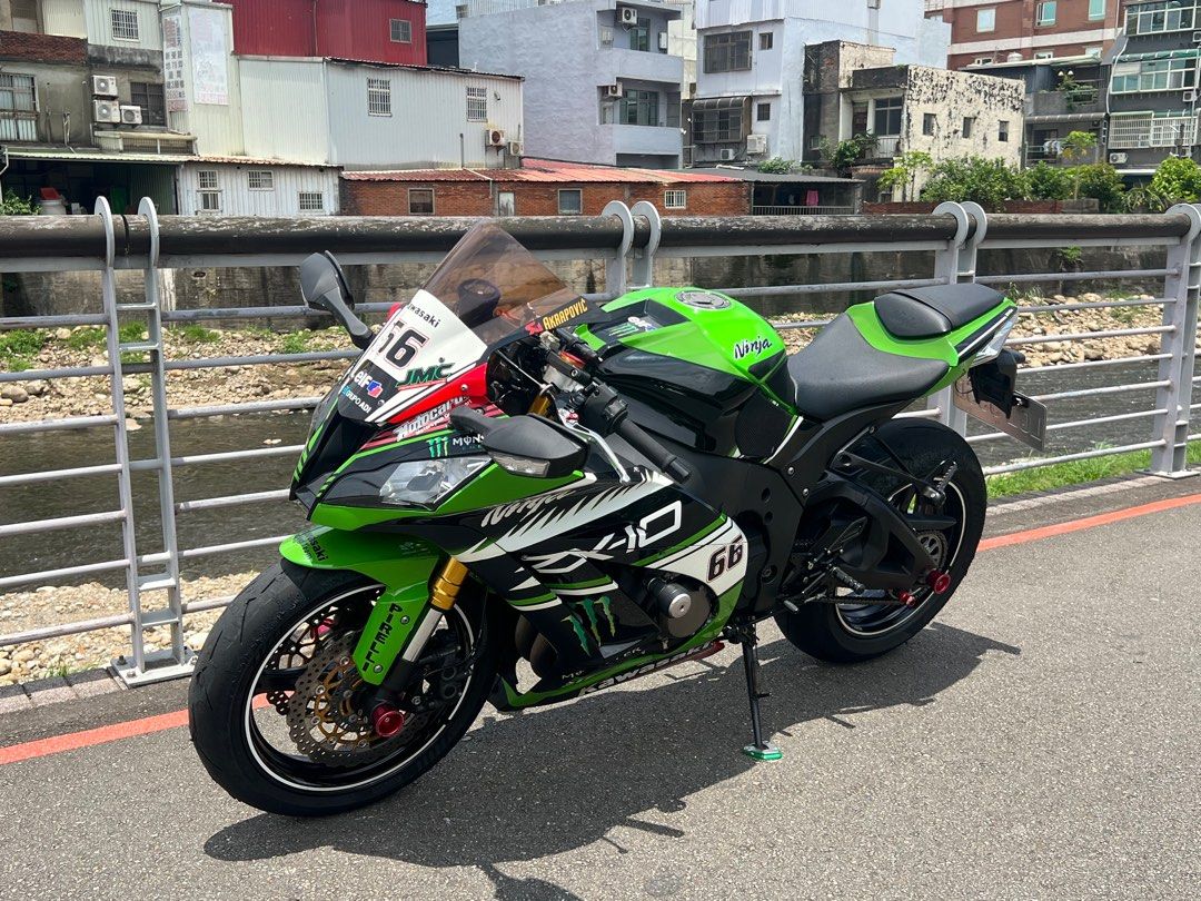 ？ 2014 Kawasaki ZX-10R, 機車, 重機在旋轉拍賣