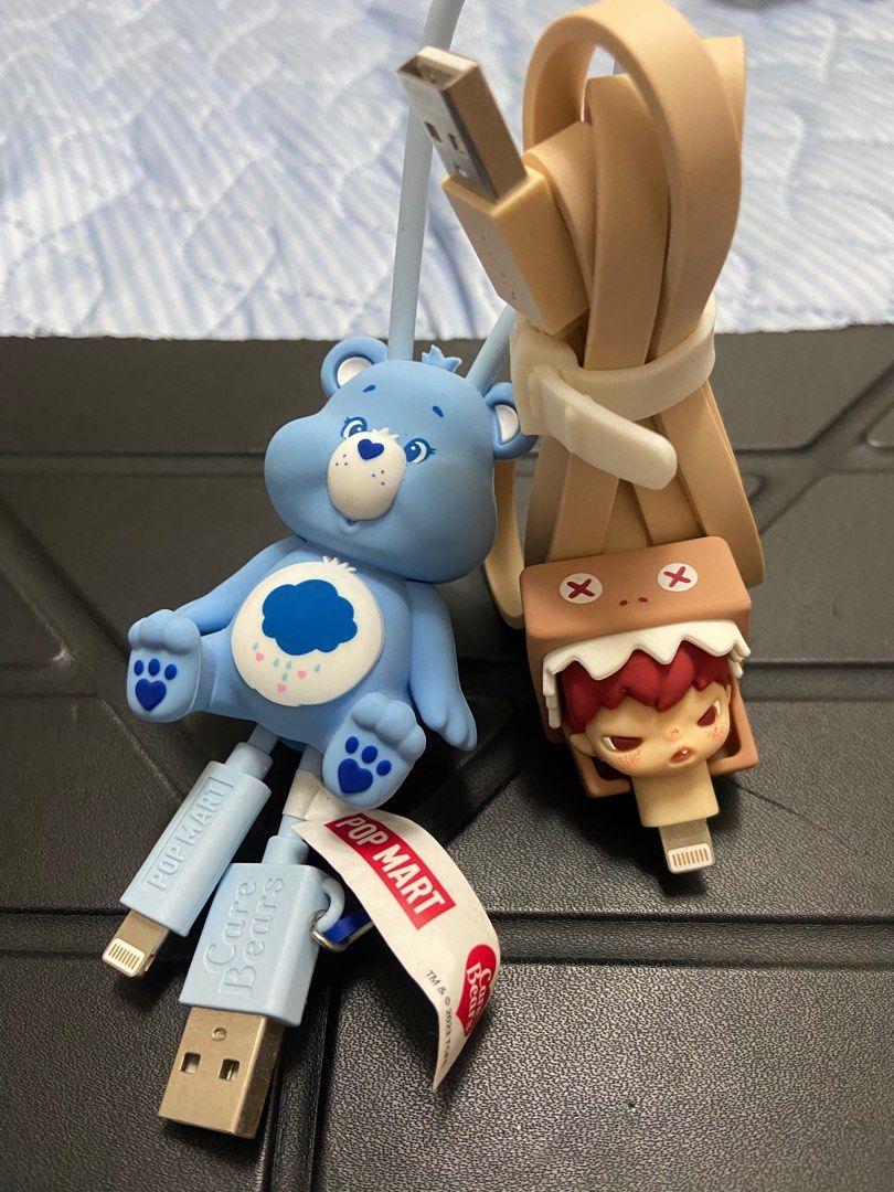 由 eedrglot21 (刊登 ID 1383973758，圖片 2) 提交，位於 新北市 (New Taipei) 的 泡泡馬特2款apple iPhone iPad USB充電線 (類別：充電器及電線)，說明：全新 泡泡馬特造型 apple iPhone.iPad 充電線 超可愛 。全新2件特價550元 自用或送人都很可愛。