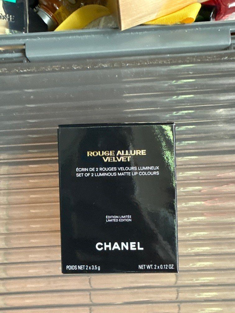 由 konyao991210 (刊登 ID 1383899882，圖片 1) 提交，位於 花蓮縣 (Hualien) 的 香奈兒超炫耀的絲絨唇膏珍珠限定組 (類別：唇部彩妝、保養)，說明：全新 主頁滿6000折1000💥。