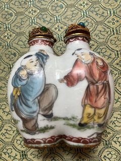 鼻煙壺1 翡翠鼻煙壺