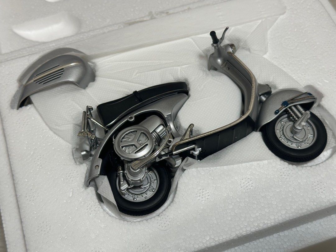 偉士牌Vespa GS150 Autoart 1:12 模型汽車玩具飛機精品火車